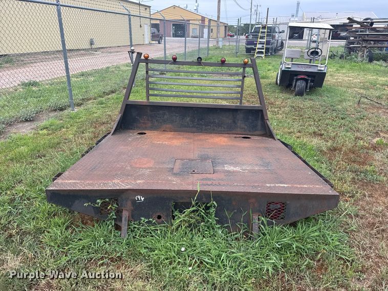 image for item DY3128 Pickup truck flatbed
