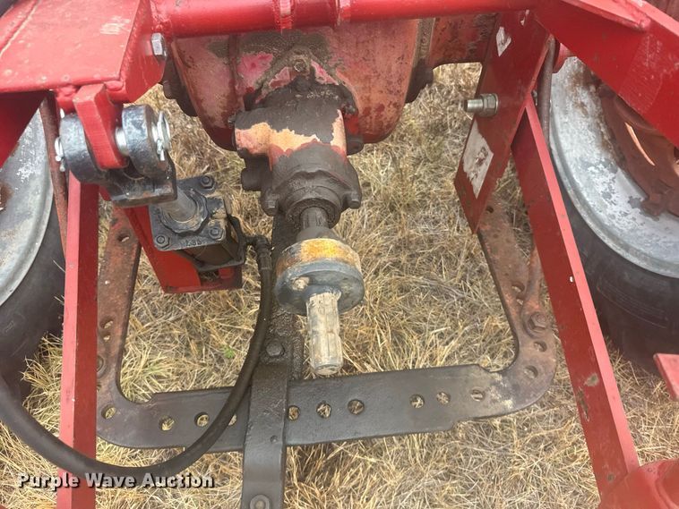 image for item DY3149 1948 International Harvester  Farmall H tractor