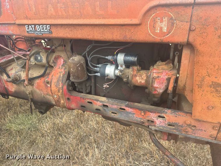 image for item DY3149 1948 International Harvester  Farmall H tractor