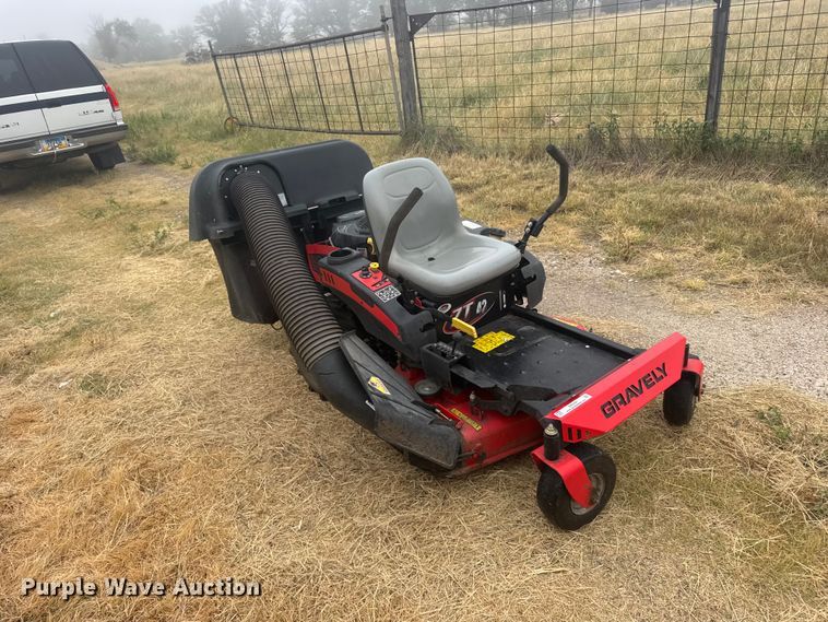 image for item DY3151 Gravely ZT42 ZTR lawn mower
