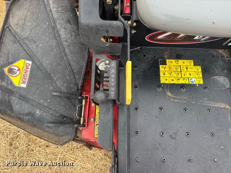 image for item DY3151 Gravely ZT42 ZTR lawn mower