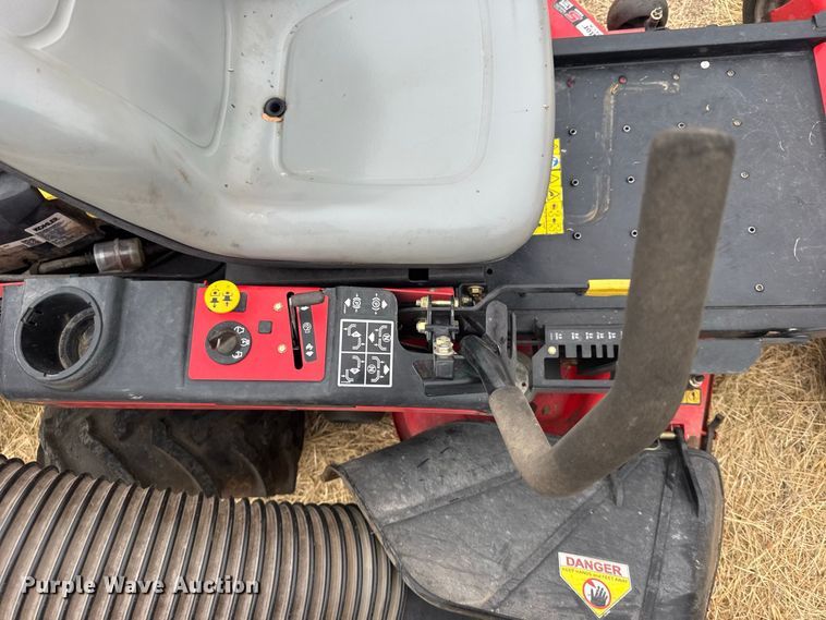 image for item DY3151 Gravely ZT42 ZTR lawn mower