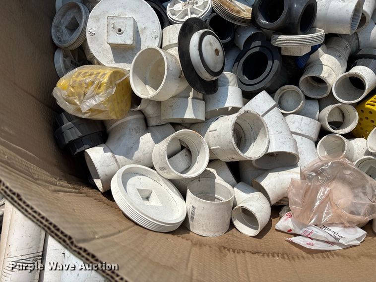 image for item DZ4488 PVC fittings and valves