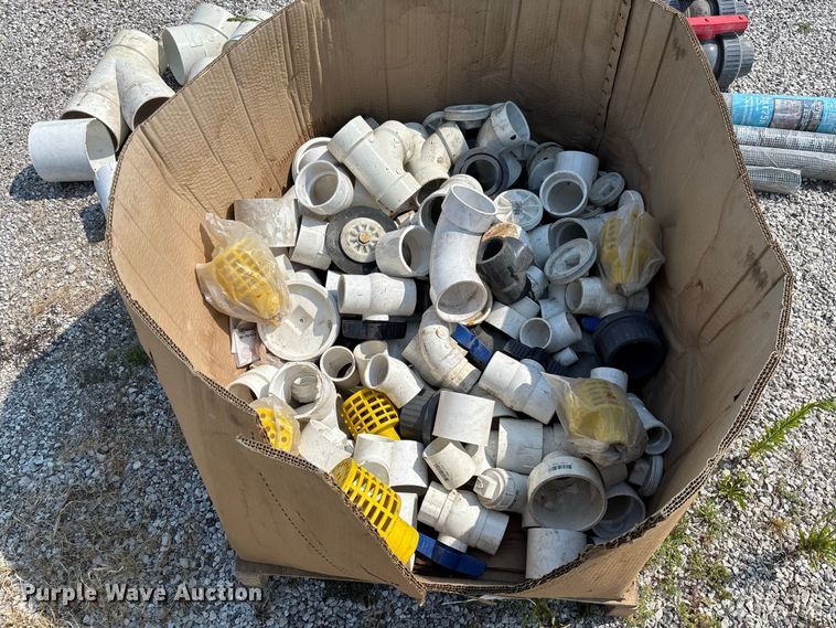 image for item DZ4488 PVC fittings and valves