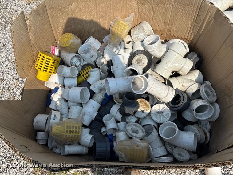 image for item DZ4488 PVC fittings and valves