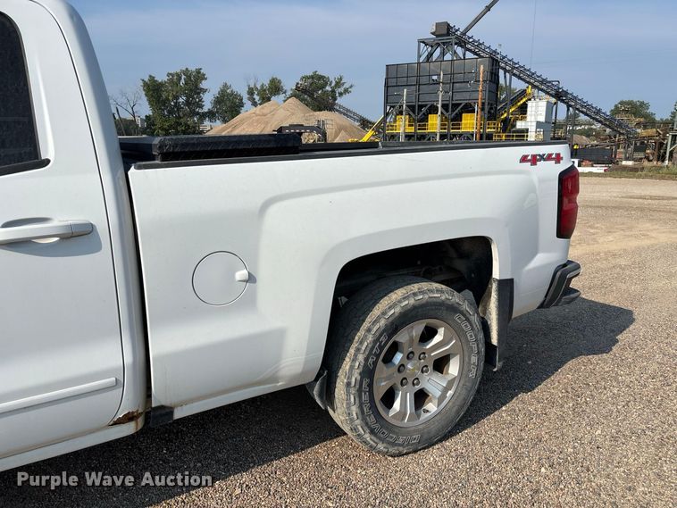 image for item DZ4489 2016 Chevrolet Silverado 1500 Ext. Cab pickup truck