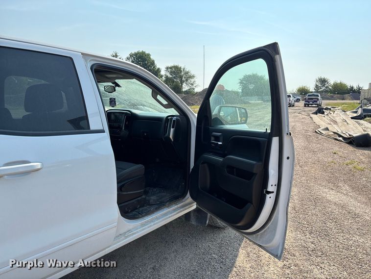 image for item DZ4489 2016 Chevrolet Silverado 1500 Ext. Cab pickup truck