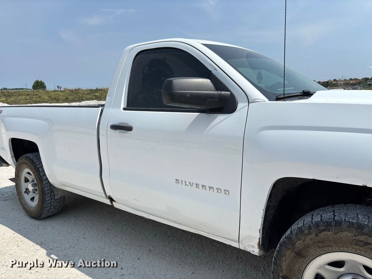 image for item DZ4490 2017 Chevrolet Silverado 1500 pickup truck