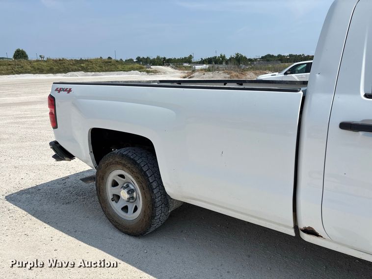 image for item DZ4490 2017 Chevrolet Silverado 1500 pickup truck