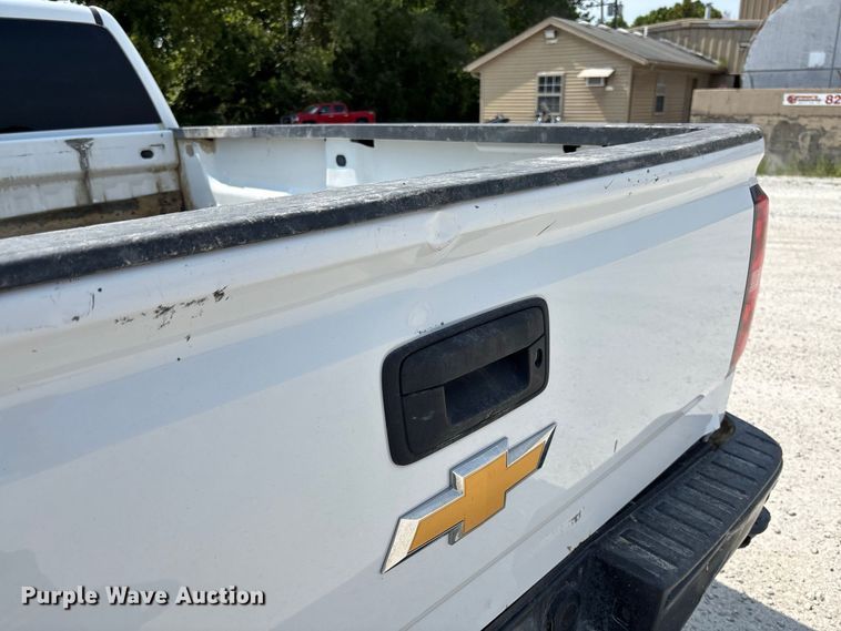image for item DZ4490 2017 Chevrolet Silverado 1500 pickup truck