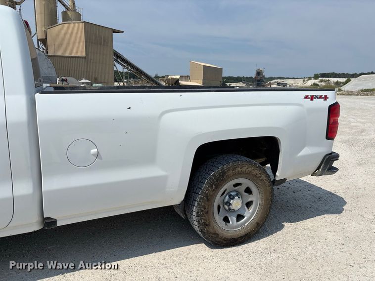 image for item DZ4490 2017 Chevrolet Silverado 1500 pickup truck