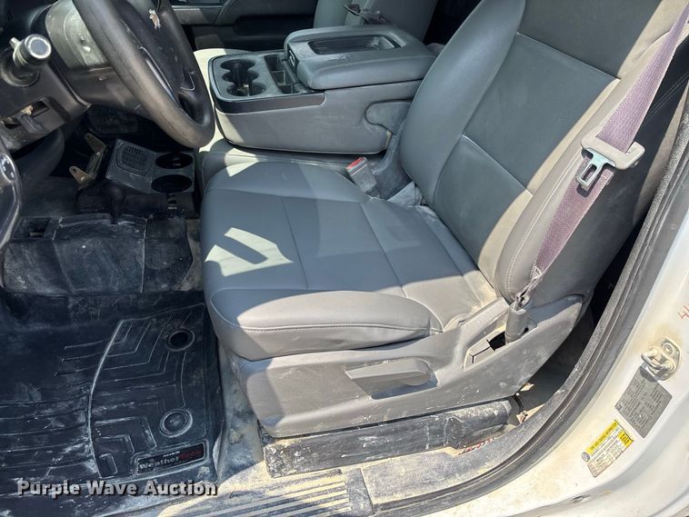 image for item DZ4490 2017 Chevrolet Silverado 1500 pickup truck