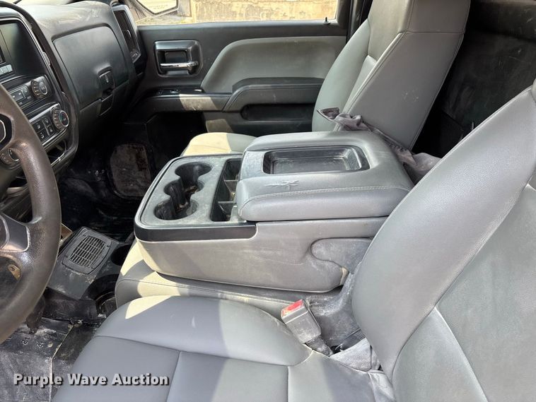image for item DZ4490 2017 Chevrolet Silverado 1500 pickup truck
