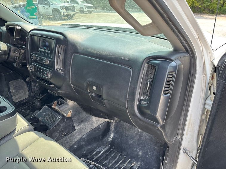 image for item DZ4490 2017 Chevrolet Silverado 1500 pickup truck