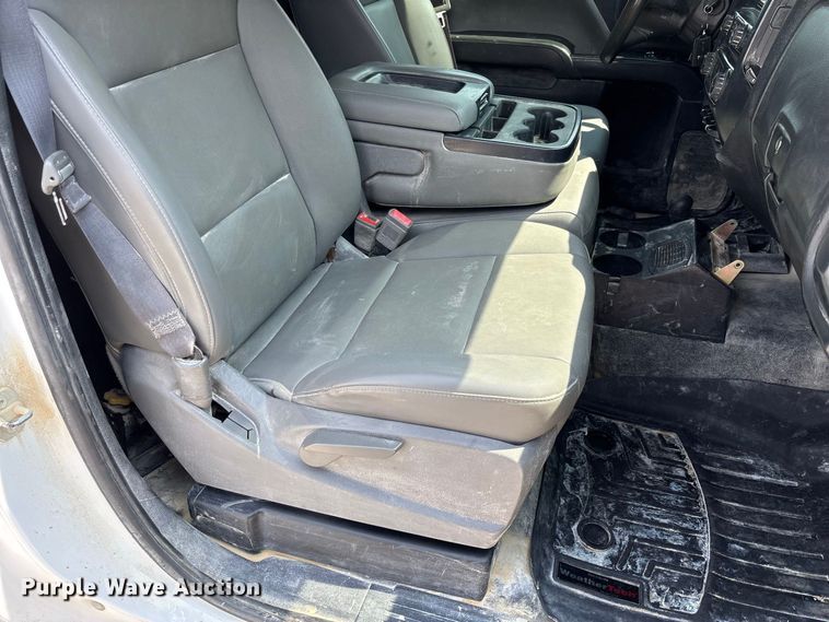 image for item DZ4490 2017 Chevrolet Silverado 1500 pickup truck