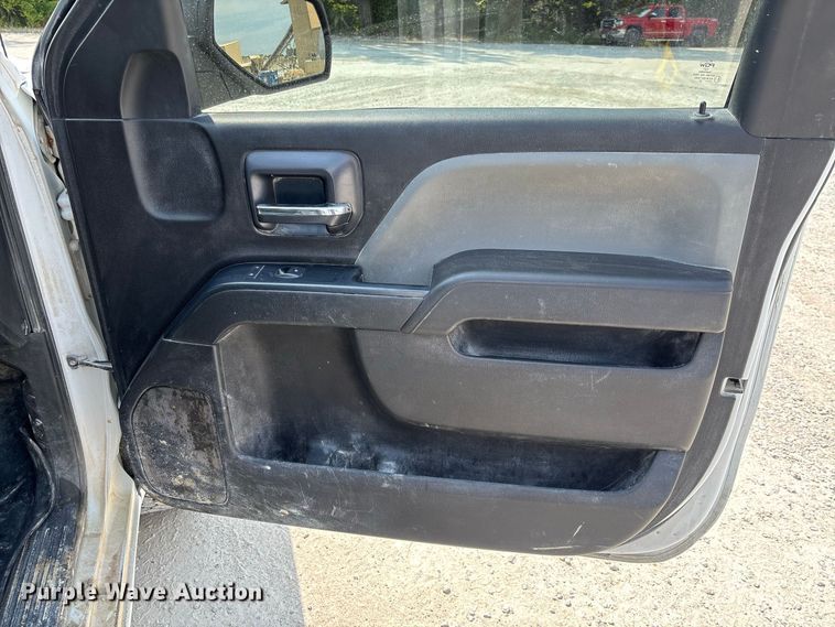 image for item DZ4490 2017 Chevrolet Silverado 1500 pickup truck