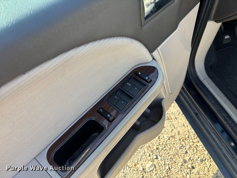 image for item DZ4511 2008 Ford Taurus 