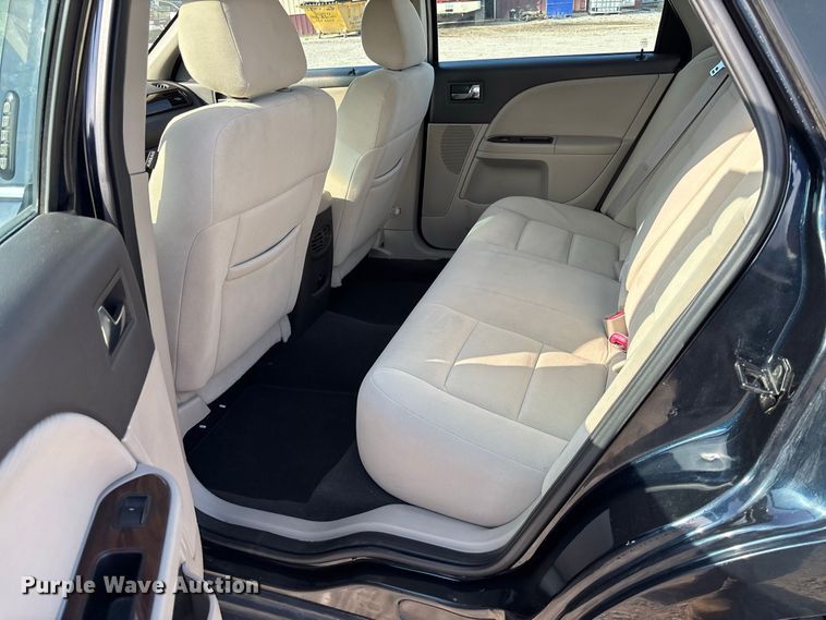 image for item DZ4511 2008 Ford Taurus 