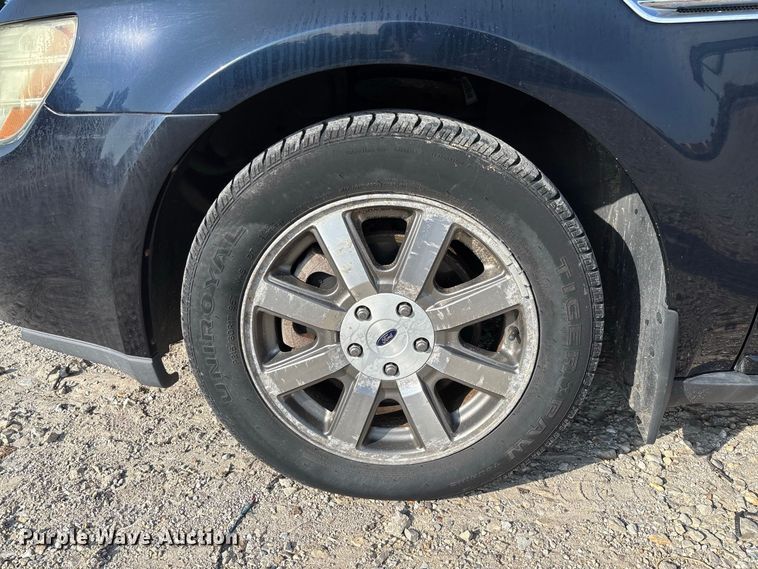image for item DZ4511 2008 Ford Taurus 