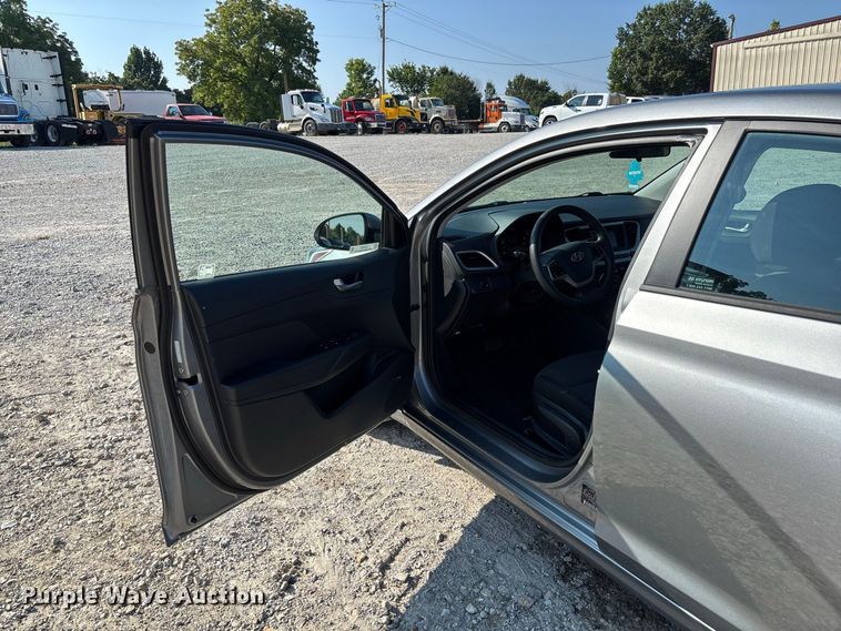 image for item DZ4514 2021 Hyundai Accent 
