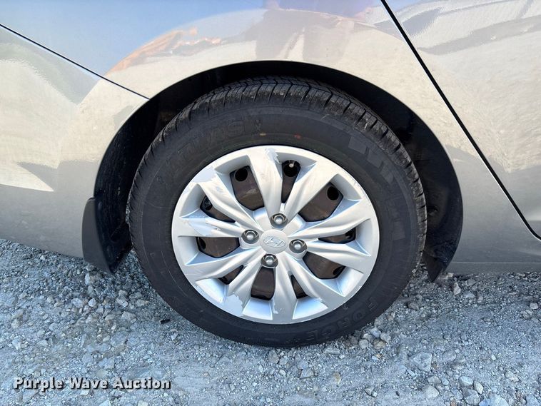 image for item DZ4514 2021 Hyundai Accent 