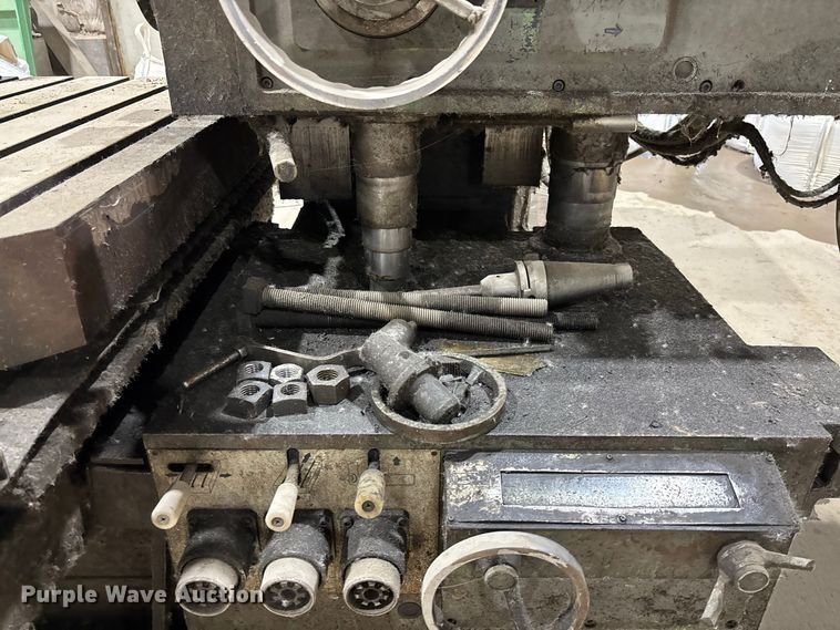 image for item DZ4534 1979 Shibaura BZ-8 horizontal boring mill