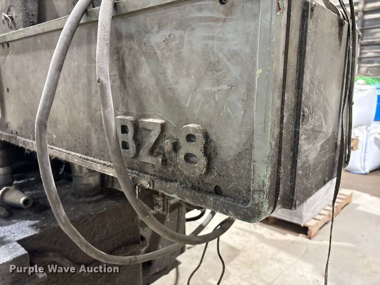 image for item DZ4534 1979 Shibaura BZ-8 horizontal boring mill