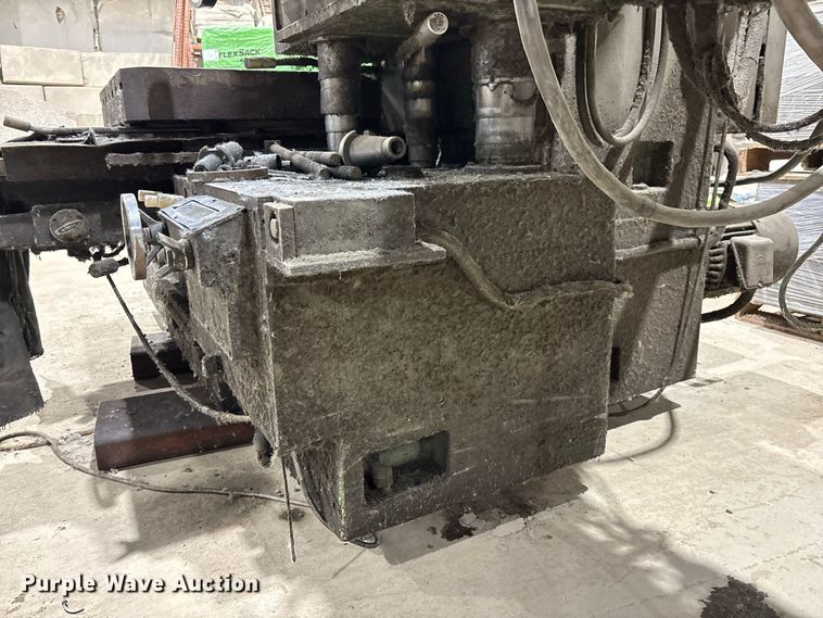 image for item DZ4534 1979 Shibaura BZ-8 horizontal boring mill