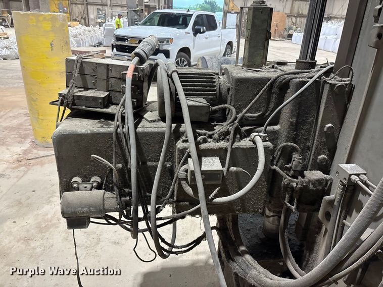 image for item DZ4534 1979 Shibaura BZ-8 horizontal boring mill