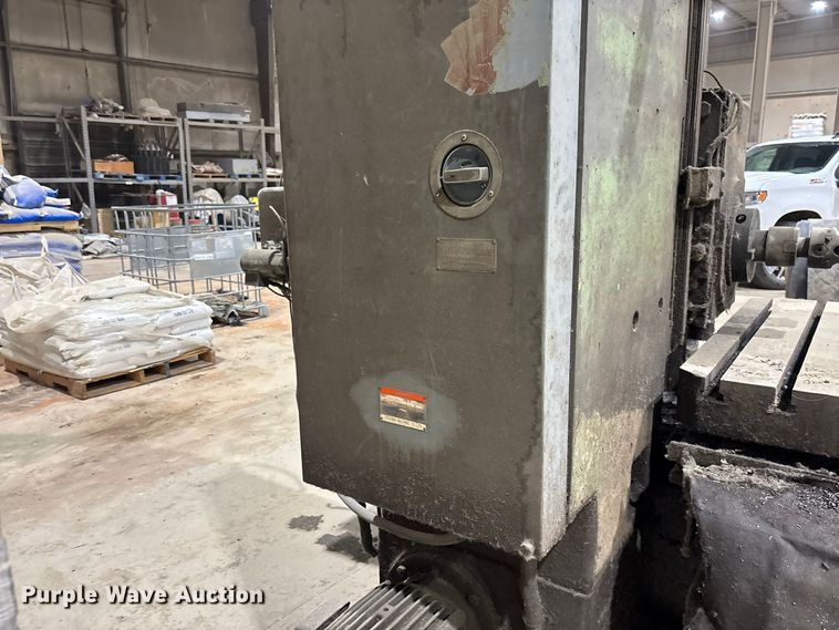 image for item DZ4534 1979 Shibaura BZ-8 horizontal boring mill