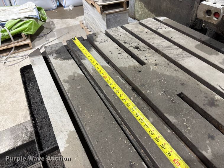 image for item DZ4534 1979 Shibaura BZ-8 horizontal boring mill