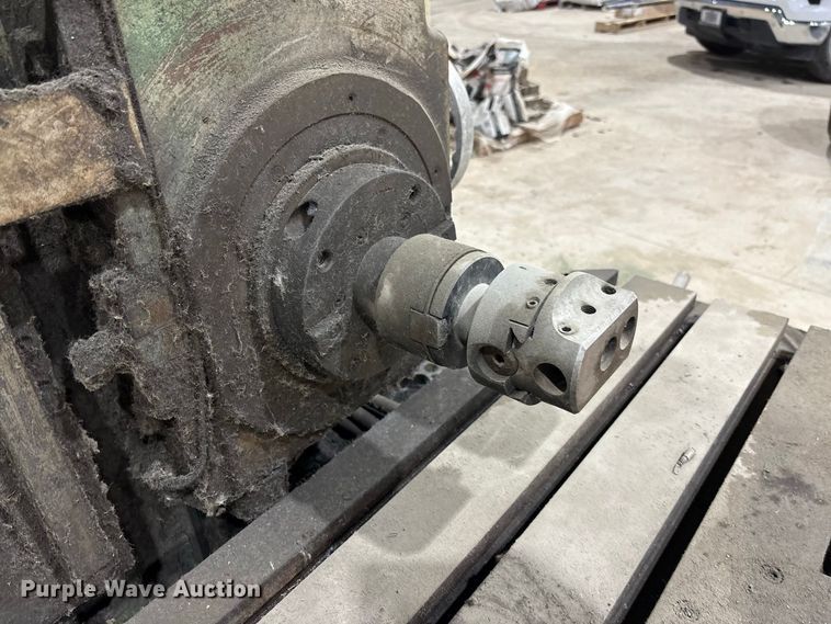 image for item DZ4534 1979 Shibaura BZ-8 horizontal boring mill