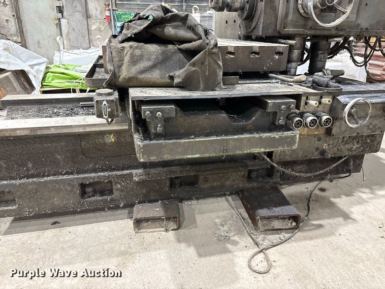 image for item DZ4534 1979 Shibaura BZ-8 horizontal boring mill