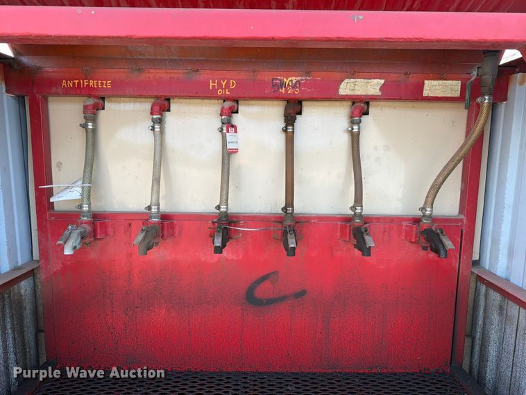 image for item EA0371 Oil distribution stand