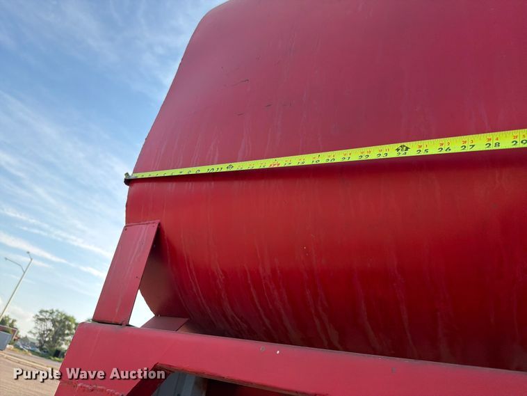 image for item EA0371 Oil distribution stand