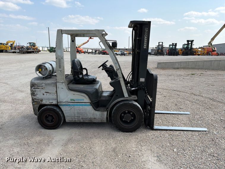 image for item EA0373 2015 Nissan PF70 forklift