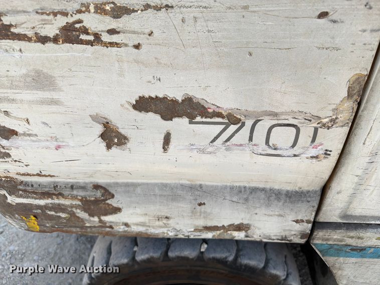 image for item EA0373 2015 Nissan PF70 forklift