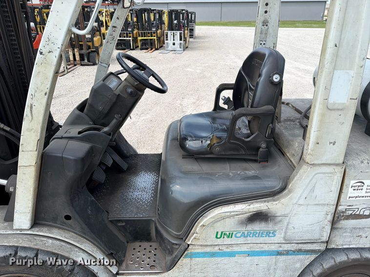 image for item EA0373 2015 Nissan PF70 forklift