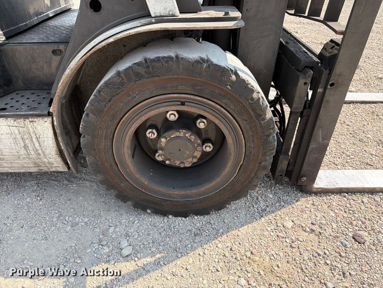 image for item EA0373 2015 Nissan PF70 forklift
