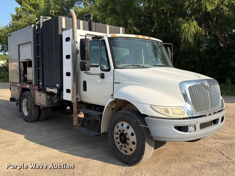image for item EA0380 2009 International DuraStar 4300 sewer jetter truck