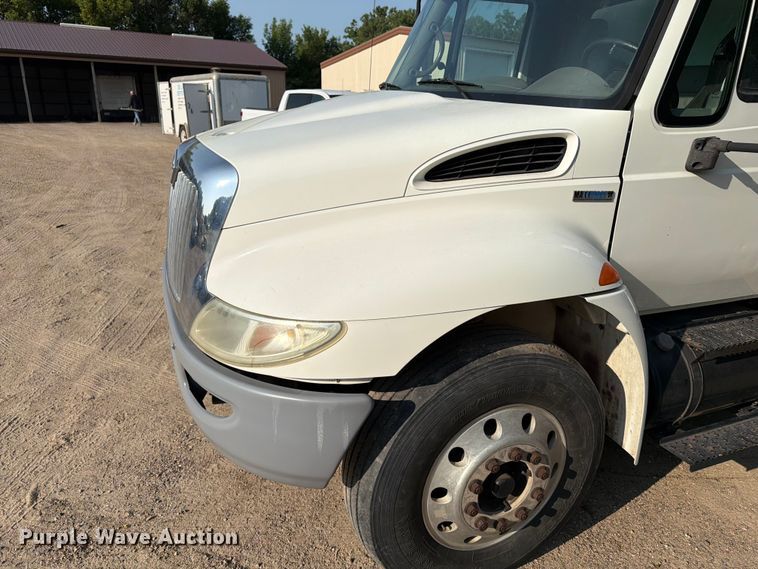 image for item EA0380 2009 International DuraStar 4300 sewer jetter truck