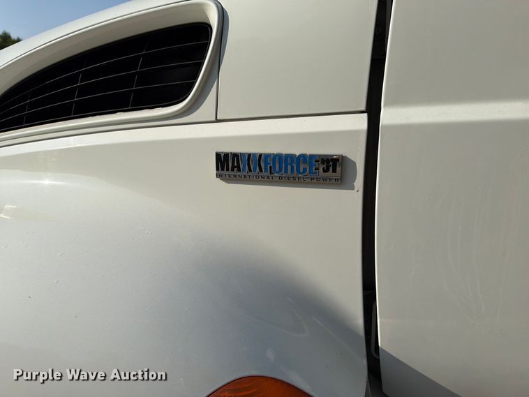 image for item EA0380 2009 International DuraStar 4300 sewer jetter truck
