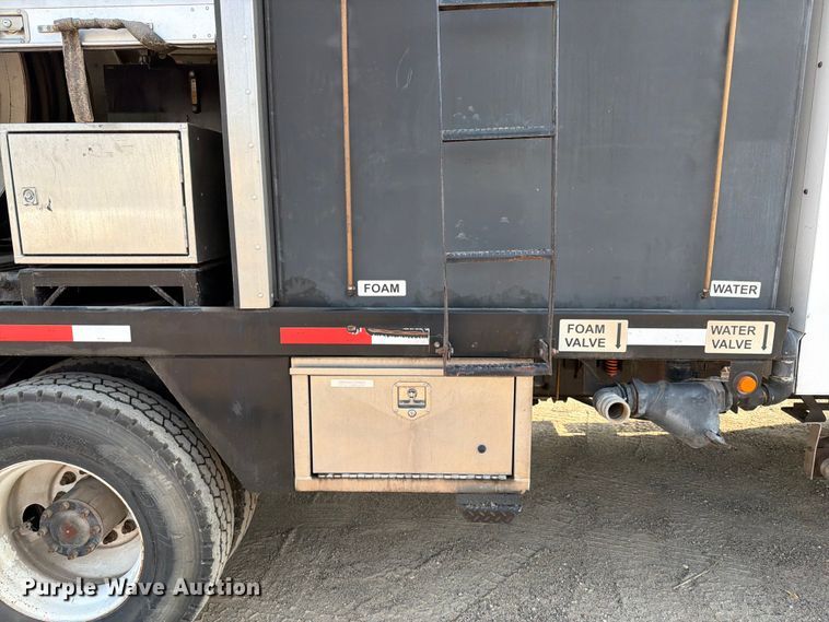 image for item EA0380 2009 International DuraStar 4300 sewer jetter truck