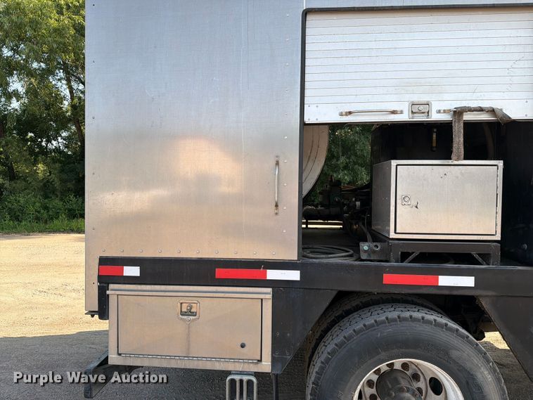 image for item EA0380 2009 International DuraStar 4300 sewer jetter truck