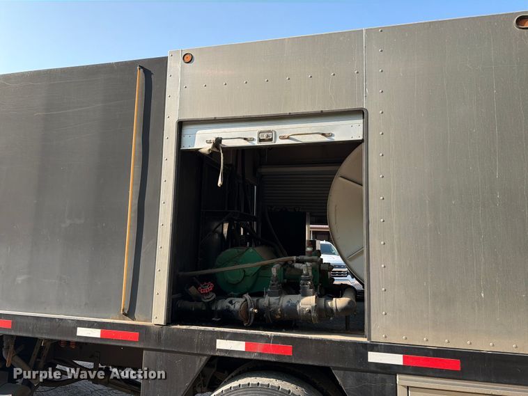 image for item EA0380 2009 International DuraStar 4300 sewer jetter truck