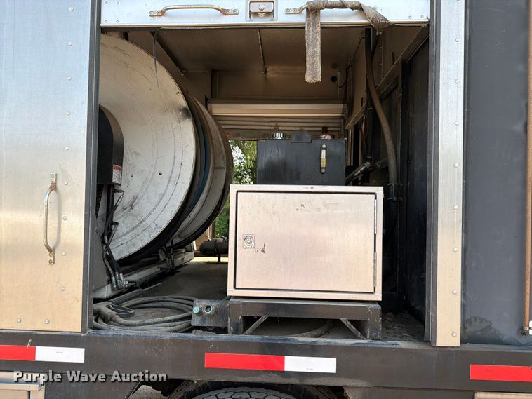 image for item EA0380 2009 International DuraStar 4300 sewer jetter truck