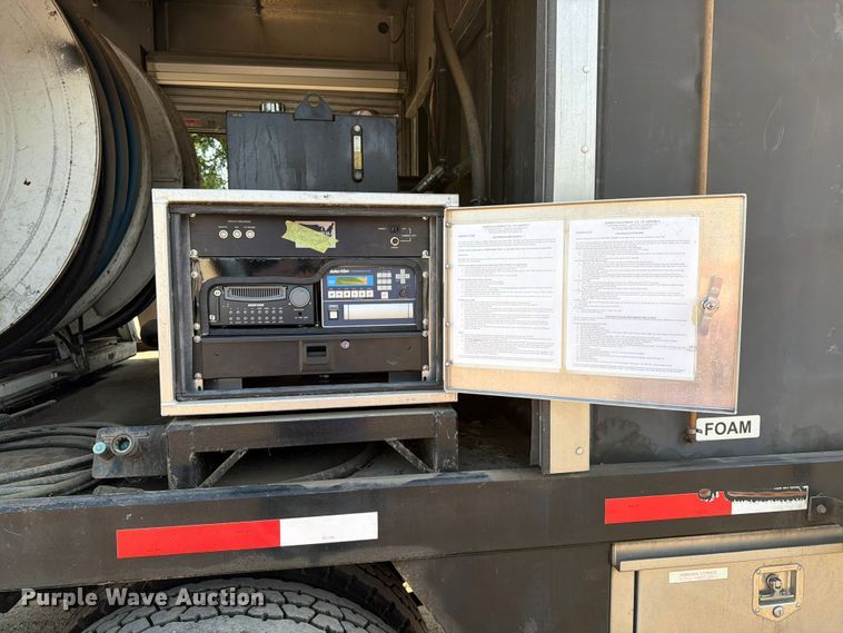 image for item EA0380 2009 International DuraStar 4300 sewer jetter truck