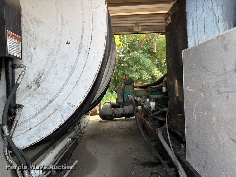 image for item EA0380 2009 International DuraStar 4300 sewer jetter truck