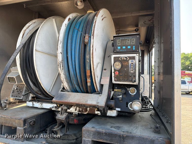 image for item EA0380 2009 International DuraStar 4300 sewer jetter truck