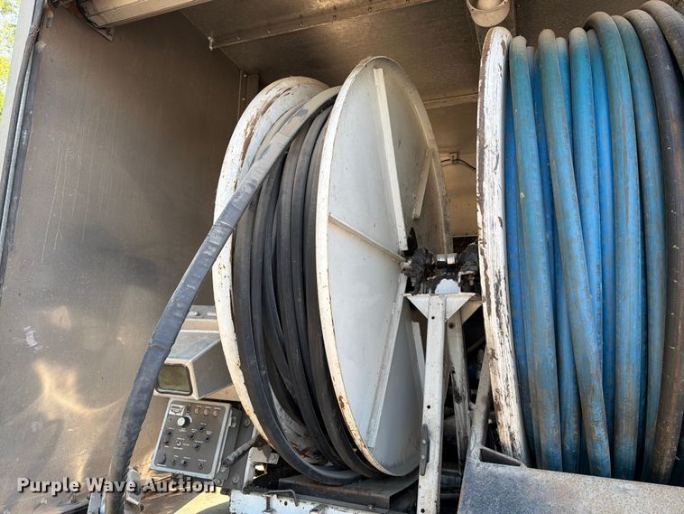 image for item EA0380 2009 International DuraStar 4300 sewer jetter truck